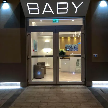 Baby 4* リミニ